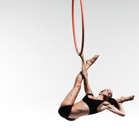 Female hoop 10 — figure reference